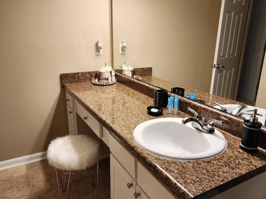 Uptown 2 Bedroom With Wi-fi Apartamento *